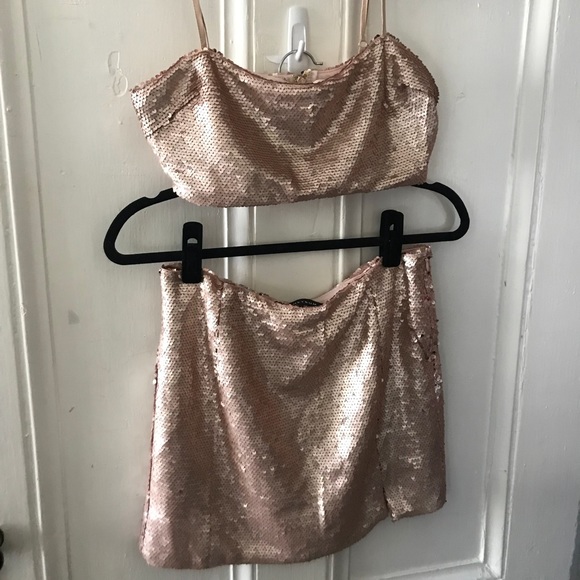 honeybum Other - Honeybum rose gold sequin set M